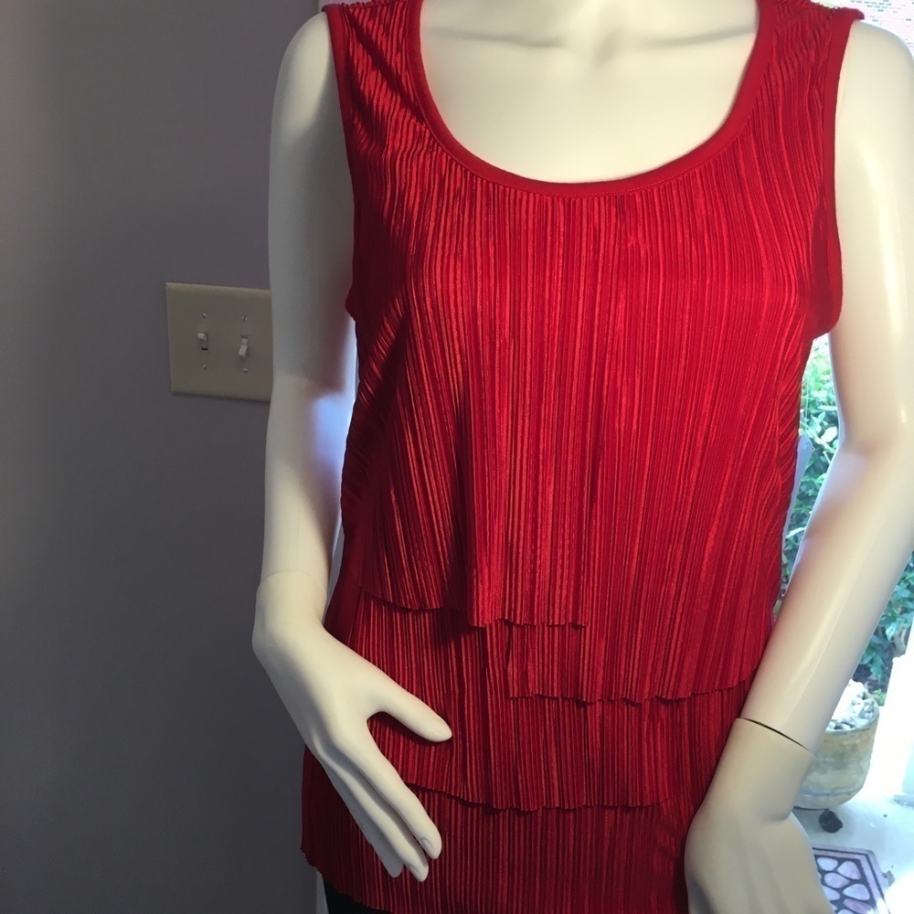 New Women’s Style&Co Red Pleated Blouse Size M. - Picture 6 of 8